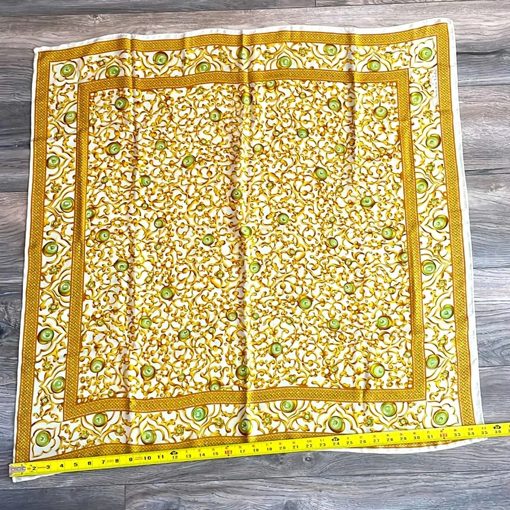 Vintage multicolored Oscar de la Renta silk scarf